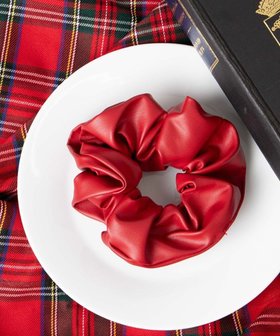 【ウィゴー/WEGO】のPUシュシュ 人気、トレンドファッション・服の通販 founy(ファニー) ファッション Fashion レディースファッション WOMEN シュシュ / ヘアアクセ Hair Accessories アクセサリー Accessories フェイクレザー Faux Leather 再入荷 Restock/Back In Stock/Re Arrival A/W・秋冬 Aw・Autumn/Winter・Fw・Fall-Winter |ID:prp329100004567118