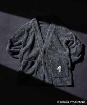 【ジョゼフ オム/JOSEPH HOMME / MEN】のブラック・ジャック×JOSEPH HOMME ONE POINT BOA KNIT CARDIGAN 人気、トレンドファッション・服の通販 founy(ファニー) ファッション Fashion メンズファッション MEN トップス・カットソー Tops/Tshirt/Men ニット Knit Tops おすすめ Recommend カーディガン Cardigan キャラクター Character セーター Sweater パッチ Patch ベーシック Basic ポケット Pocket 再入荷 Restock/Back In Stock/Re Arrival 夏 Summer S/S・春夏 Ss・Spring/Summer 秋 Autumn/Fall A/W・秋冬 Aw・Autumn/Winter・Fw・Fall-Winter |ID:prp329100004567808