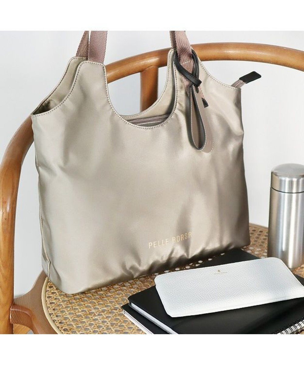 【ペレボルサ/PELLE BORSA】のA4トート Cheers チアーズ 4699 インテリア・キッズ・メンズ・レディースファッション・服の通販 founy(ファニー) 　ファッション　Fashion　レディースファッション　Fashion for Women　バッグ　Bags　キーホルダー　Keychain, Key Holder　抗菌　Antibacterial, Bacteria-Resistant　財布　Wallet, Purse　ダメージ　Distressed, Destroyed　フィット　Fit, Slim Fit　ポケット　Pocket, Pocket Detail　ポーチ　Pouch, Small Case　ループ　Loop, Loop Knit　おすすめ　Recommended / Our Picks　エレガント 上品　Elegant　ビジネス 仕事 通勤　Business / Work / Commuting　トープ|ID: prp329100004568088 ipo3291000000032719414