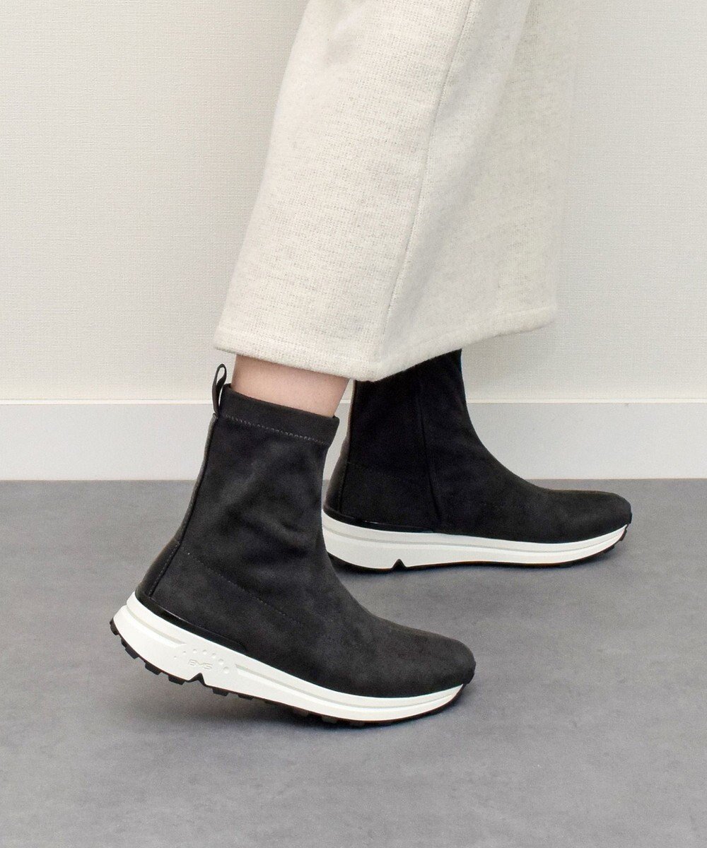 【インター ショシュール/INTER-CHAUSSURES】の【BUSSOLA】撥水スニーカーブーツ インテリア・キッズ・メンズ・レディースファッション・服の通販 founy(ファニー) 　ファッション　Fashion　レディースファッション　Fashion for Women　クッション　Cushion, Throw Pillow　抗菌　Antibacterial, Bacteria-Resistant　シューズ　Shoes, Footwear　スニーカー　Sneakers, Trainers　バランス　Balance, Style Balance　ライニング　Inner Lining, Inner Fabric, Lined　ラバー　Rubber, Rubber Sole　A/W・秋冬　Autumn/Winter　S/S・春夏　SS, Spring/Summer, Warm Season　夏　Summer　グレースウェード|ID: prp329100004568341 ipo3291000000033440655