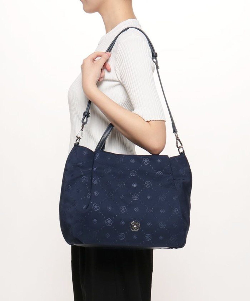 【クレイサス/CLATHAS】のルラック 2WAYバッグ インテリア・キッズ・メンズ・レディースファッション・服の通販 founy(ファニー) 　ファッション　Fashion　レディースファッション　Fashion for Women　バッグ　Bags　シンプル　Simple, Minimal　ブローチ　Brooch, Pin Brooch　エレガント 上品　Elegant　ダークブルー|ID: prp329100004568633 ipo3291000000034303392