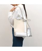 【アンビリオン/UNBILLION】のcachecache スマホショルダー付きワンハンドルパーテーショントートバッグ 人気、トレンドファッション・服の通販 founy(ファニー) ファッション Fashion レディースファッション Ladies' Fashion Online バッグ Bag カラフル Colorful キャンバス Canvas ショルダー Shoulder 財布 Wallet ハンド Hand バケツ Bucket ポケット Pocket ポーチ Pouch ミックス Mix モチーフ Motif モバイル Mobile 再入荷 Restock/Back In Stock/Re Arrival スマホショルダーバッグ Smartphone Shoulder Bag thumbnail シルバー|ID: prp329100004568773 ipo3291000000032568749
