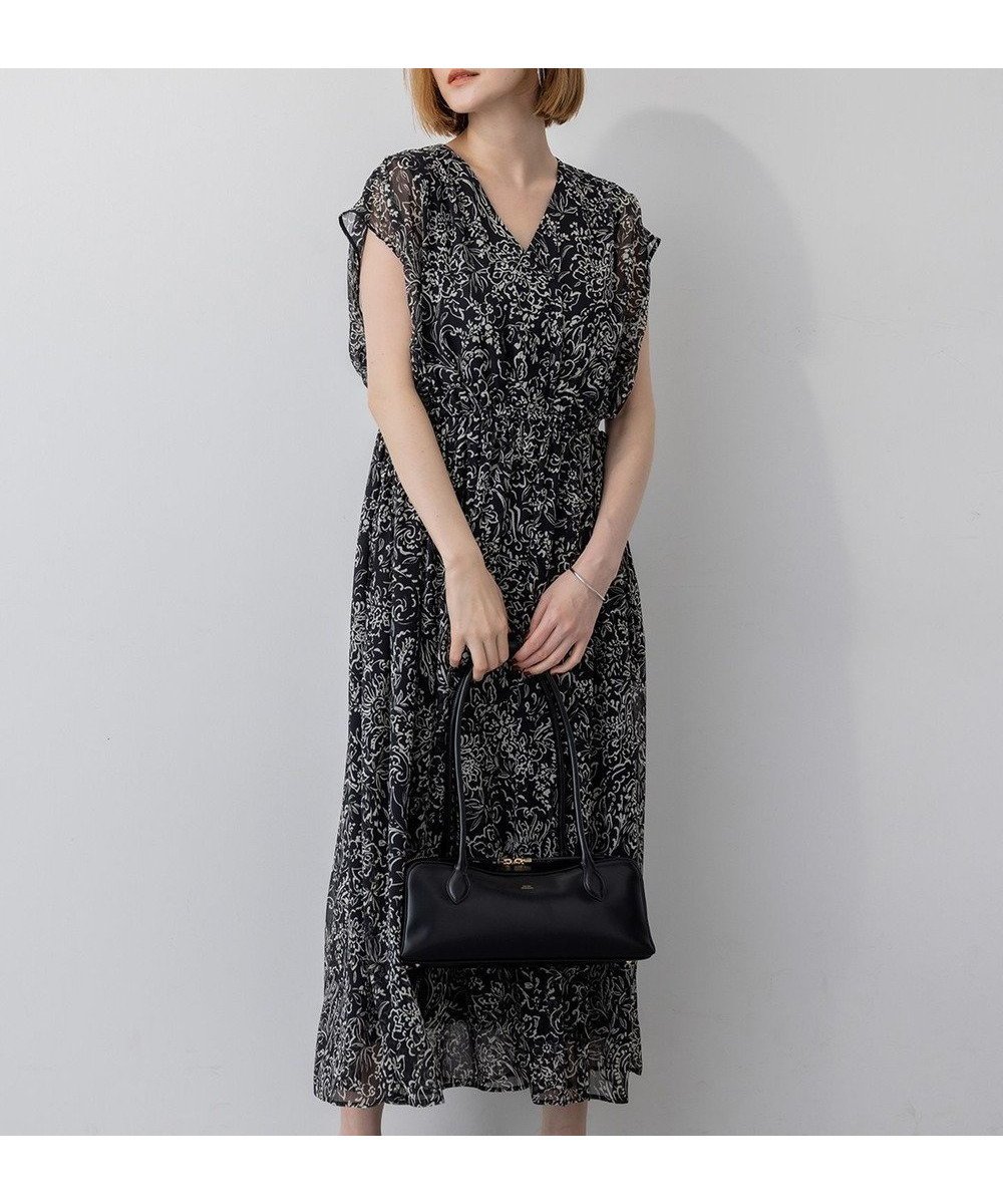 【23区/NIJYUSANKU】の【洗える】アンティークフラワープリント ワンピース 人気、トレンドファッション・服の通販 founy(ファニー) ファッション Fashion レディースファッション Fashion for Women ワンピース Dresses ヴィンテージ Vintage Style 春 Spring 洗える Machine Washable キャミソール Camisole, Spaghetti Strap Top ギャザー Gathered, Ruffled フラワー Flower, Floral フランス France, French プリント Print, Printed Pattern ペイズリー Paisley, Ethnic Pattern ポケット Pocket, Pocket Detail モダン Modern, Contemporary モノトーン Monotone, Black and White リボン Ribbon, Bow ワイド Wide, Wide Fit S/S・春夏 SS, Spring/Summer, Warm Season 夏 Summer 2025年 2025 2025春夏・S/S Spring/Summer 2025 SS25 other-1|ID: prp329100004569319 ipo3291000000033353610