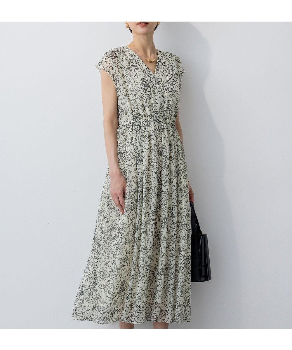 【23区/NIJYUSANKU】の【洗える】アンティークフラワープリント ワンピース インテリア・キッズ・メンズ・レディースファッション・服の通販 founy(ファニー) ファッション Fashion レディースファッション Fashion for Women ワンピース Dresses ヴィンテージ Vintage Style 春 Spring 洗える Machine Washable キャミソール Camisole, Spaghetti Strap Top ギャザー Gathered, Ruffled フラワー Flower, Floral フランス France, French プリント Print, Printed Pattern ペイズリー Paisley, Ethnic Pattern ポケット Pocket, Pocket Detail モダン Modern, Contemporary モノトーン Monotone, Black and White リボン Ribbon, Bow ワイド Wide, Wide Fit S/S・春夏 SS, Spring/Summer, Warm Season 夏 Summer 2025年 2025 2025春夏・S/S Spring/Summer 2025 SS25 ホワイトベース|ID: prp329100004569319 ipo3291000000033353614