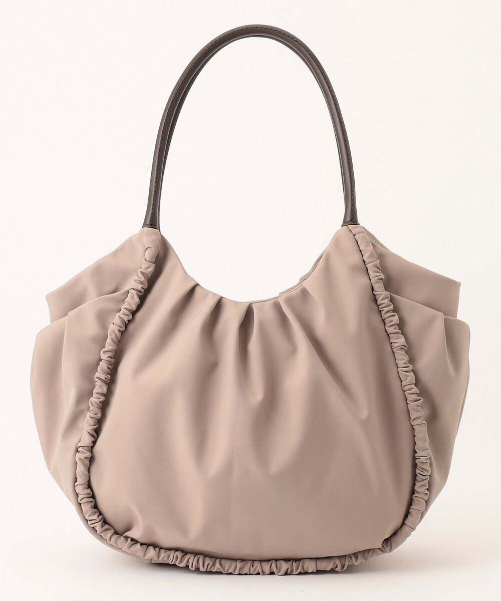 【イザック/Y'SACCS】の【Y SACCS vous et】シャーリングトート インテリア・キッズ・メンズ・レディースファッション・服の通販 founy(ファニー) 　ファッション　Fashion　レディースファッション　Fashion for Women　バッグ　Bags　ギャザー　Gathered, Ruffled　シャーリング　Shirring, Ruched　スマート　Smart, Elegant　ポケット　Pocket, Pocket Detail　ラウンド　Round, Round Neck　財布　Wallet, Purse　ベージュ|ID: prp329100004569699 ipo3291000000034307052