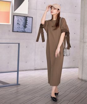 【ティアクラッセ/Tiaclasse】の【洗える】デザインカフス付きマキシカットソーワンピース 人気、トレンドファッション・服の通販 founy(ファニー) ファッション Fashion レディースファッション Fashion for Women ワンピース Dresses アクセサリー Fashion Accessories 春 Spring 洗える Machine Washable カットソー Cut and Sewn Top カフス Cuff Design カーディガン Cardigan, Knitwear チュニック Tunic, Long Top ポケット Pocket, Pocket Detail ラウンド Round, Round Neck リボン Ribbon, Bow S/S・春夏 SS, Spring/Summer, Warm Season 再入荷 Restock / Back in Stock 夏 Summer 新作・新入荷 New Arrivals / New In |ID:prp329100004569768
