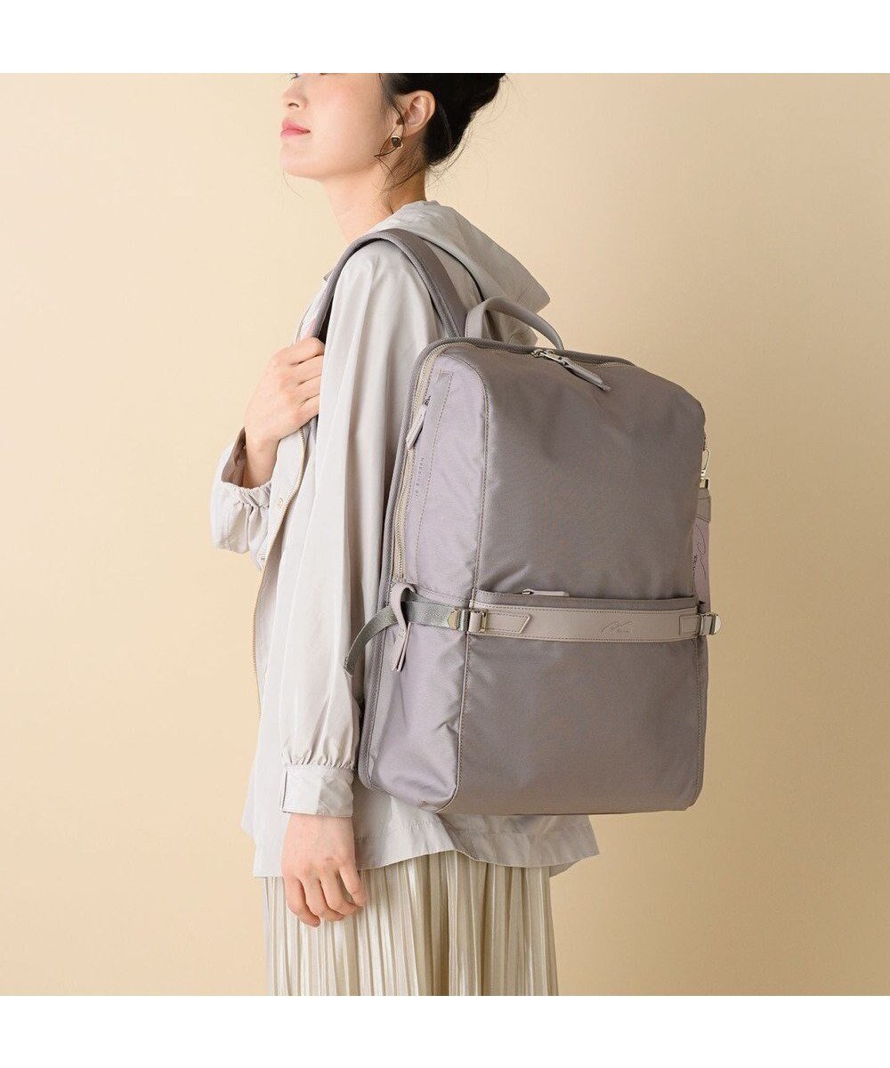 【エースバッグズアンドラゲッジ/ACE BAGS & LUGGAGE】のW .Day Night リッカ スクエアリュック B4サイズ 11713 ダブルアンドデイナイト ビジネスバッグ インテリア・キッズ・メンズ・レディースファッション・服の通販 founy(ファニー) 　ファッション　Fashion　レディースファッション　Fashion for Women　バッグ　Bags　コンパクト　Compact, Small Size　傘　Umbrella, Parasol　軽量　Lightweight, Ultra Light　スクエア　Square, Square Shape　スリーブ　Sleeve, Long Sleeve / Short Sleeve　チャーム　Charm, Pendant　バランス　Balance, Style Balance　フラップ　Flap, Flap Pocket　フロント　Front, Front Design　ポケット　Pocket, Pocket Detail　リボン　Ribbon, Bow　リュック　Backpack, Rucksack　ワーク　Workwear, Utility Style　おすすめ　Recommended / Our Picks　スーツケース キャリーケース　Suitcase / Carry Case　ビジネス 仕事 通勤　Business / Work / Commuting　スモーキーピンク|ID: prp329100004570232 ipo3291000000034387650