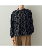 【イェッカ ヴェッカ/YECCA VECCA】のフラワー柄ハイネックブラウス 人気、トレンドファッション・服の通販 founy(ファニー) ファッション Fashion レディースファッション Ladies' Fashion Online トップス・カットソー Tops/Tshirt シャツ/ブラウス Shirts/Blouses おすすめ Recommend エレガント 上品 Elegant ショルダー Shoulder スタンド Stand ドロップ Drop ハイネック High Neck フェミニン Feminine フォーマル Formal フラワー Flower フレア Flare ポケット Pocket A/W・秋冬 Aw・Autumn/Winter・Fw・Fall-Winter thumbnail Black|ID: prp329100004570298 ipo3291000000032337076