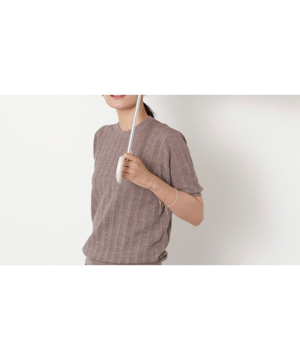 【ムーンバット/MOONBAT】の【一級遮光/晴雨兼用/遮熱/UV】PAUL JOE ACCESSOIRES(ポール ジョー)晴雨兼用日傘 クリザンテームワンポイントフリル インテリア・キッズ・メンズ・レディースファッション・服の通販 founy(ファニー) ファッション Fashion レディースファッション Fashion for Women レイングッズ・傘・晴雨兼用傘 Umbrellas & Rain Gear イラスト Illustration 傘 Umbrella, Parasol フォルム Silhouette, Form フリル Frill, Ruffle 日傘 Parasol, UV Umbrella ワンポイント One Point, Statement Accent おすすめ Recommended / Our Picks ピーチ|ID: prp329100004570415 ipo3291000000033657992