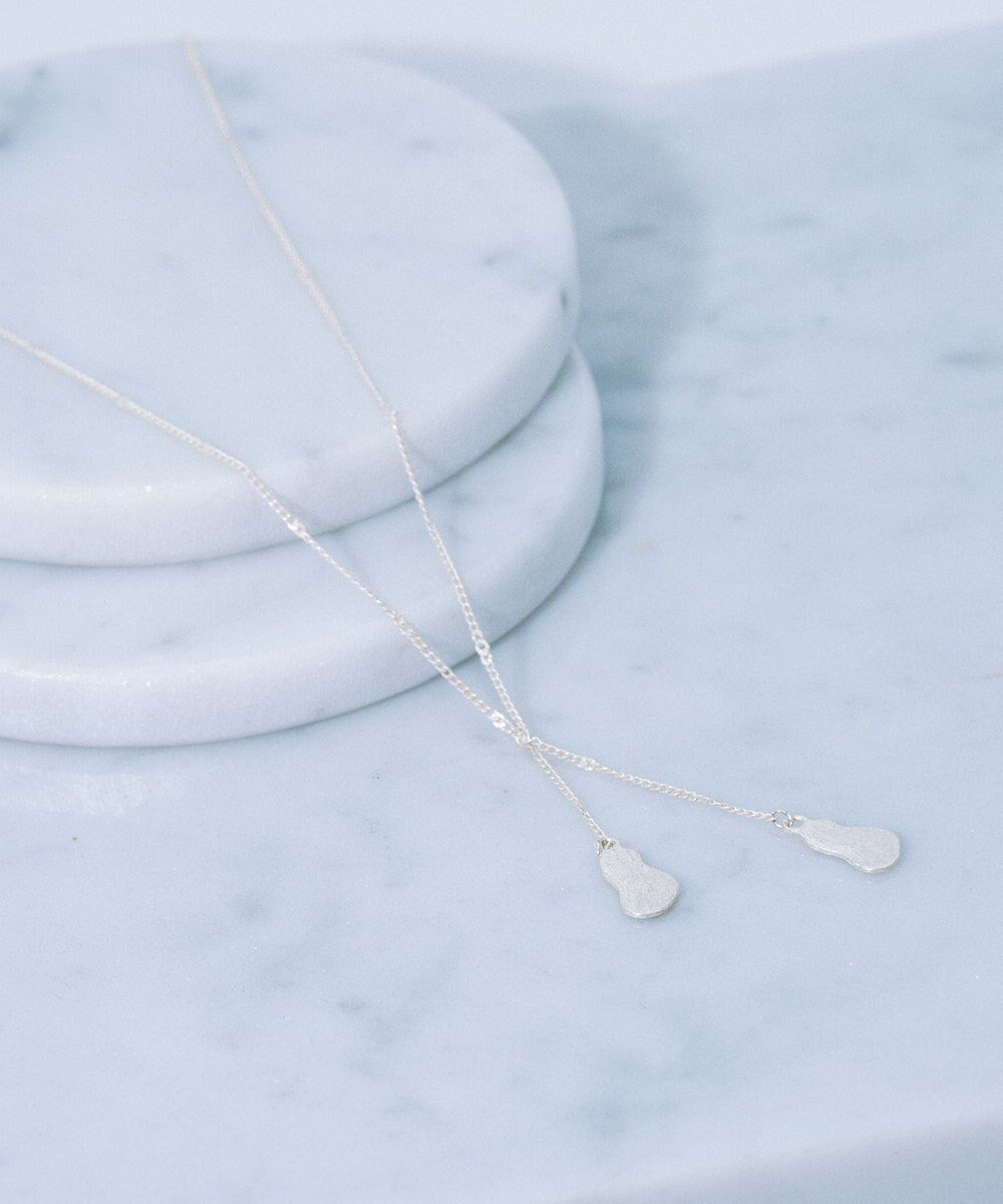 【ピッシェアンス/Pisceans】のクラウドプレートネックレス インテリア・キッズ・メンズ・レディースファッション・服の通販 founy(ファニー) 　ファッション　Fashion　レディースファッション　Fashion for Women　ジュエリー　Jewelry　ネックレス　Necklaces & Pendants　アクセサリー　Fashion Accessories　シルバー　Silver, Metallic Silver　チェーン　Chain, Chain Strap　テクスチャー　Texture, Textured Fabric　ネックレス　Necklace, Pendant Necklace　プレート　Plate, Dish　マットシルバー|ID: prp329100004570714 ipo3291000000033658498