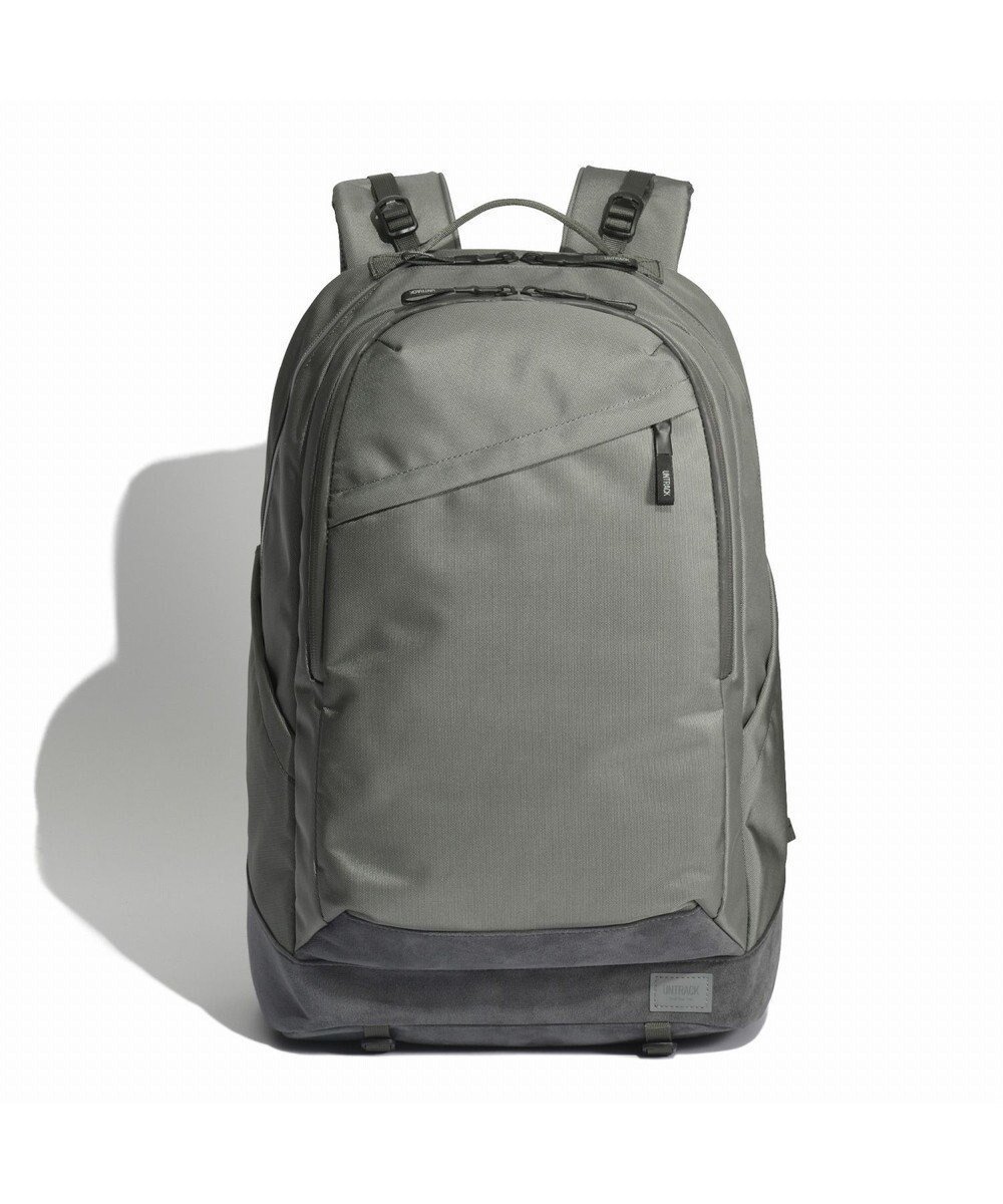 【エースバッグズアンドラゲッジ/ACE BAGS & LUGGAGE】のUNTRACK OUTDOOR/CE デイパック 15.6インチPC 60055 アントラック リュック インテリア・キッズ・メンズ・レディースファッション・服の通販 founy(ファニー) 　ファッション　Fashion　レディースファッション　Ladies' Fashion Online　バッグ　Bag　アウトドア　Outdoor　傘　Umbrella　スマート　Smart　デイパック　Daypack　フォルム　Form　プリント　Print　リュック　Ruck Sack　再入荷　Restock/Back In Stock/Re Arrival　エレガント 上品　Elegant　ビジネス 仕事 通勤　Business　グレー|ID: prp329100004571705 ipo3291000000032574796