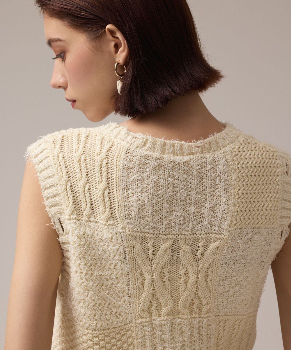 【グレース コンチネンタル/GRACE CONTINENTAL】のパッチワークニットトップ 人気、トレンドファッション・服の通販 founy(ファニー) ファッション Fashion レディースファッション Fashion for Women トップス・カットソー Cut & Sew Tops ニット Knit Tops & Sweaters ダメージ Distressed, Destroyed バランス Balance, Style Balance パッチワーク Patchwork, Mixed Fabric 夏 Summer 春 Spring S/S・春夏 SS, Spring/Summer, Warm Season 秋 Autumn other-1|ID: prp329100004572154 ipo3291000000033658026