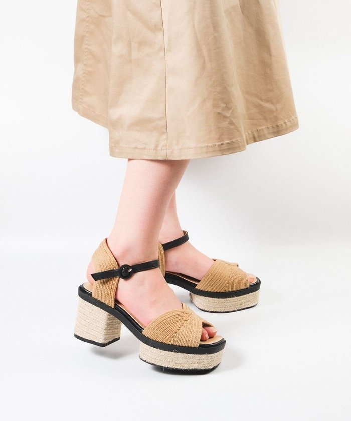【ガイモ/gaimo】の【GAIMO/ガイモ】ラフィアクロスサンダル/MARIEVA インテリア・キッズ・メンズ・レディースファッション・服の通販 founy(ファニー) https://founy.com/ ファッション Fashion レディースファッション Ladies' Fashion Online 春 Spring サンダル Sandals シューズ Shoes ハンド Hand フィット Fit ラフィア Raffia リゾート Resort S/S・春夏 Ss・Spring/Summer 夏 Summer |ID: prp329100004572176 ipo3291000000032447519