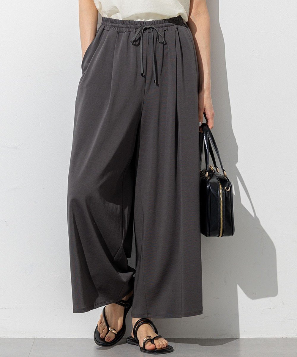 【23区/NIJYUSANKU】の【接触冷感/洗える】ツイストコットンプレーティング ワイド パンツ インテリア・キッズ・メンズ・レディースファッション・服の通販 founy(ファニー) 　ファッション　Fashion　レディースファッション　Fashion for Women　パンツ　Pants & Trousers　春　Spring　洗える　Machine Washable　カットソー　Cut and Sewn Top　ガウチョパンツ　Gaucho Pants, Culottes　ギャザー　Gathered, Ruffled　セットアップ　Set-Up, Coordinated Outfit　ベーシック　Basic, Essential　リラックス　Relax, Relaxed Fit　ワイド　Wide, Wide Fit　S/S・春夏　SS, Spring/Summer, Warm Season　おすすめ　Recommended / Our Picks　夏　Summer　2025年　2025　2025春夏・S/S　Spring/Summer 2025 SS25　グレー系|ID: prp329100004572184 ipo3291000000035709381