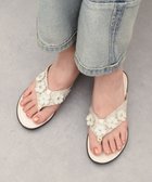 【インター ショシュール/INTER-CHAUSSURES】の【ITALIAN SHOEMAKERS】フラワートングフラットサンダル アイボリー|ID: prp329100004572186 ipo3291000000032354824