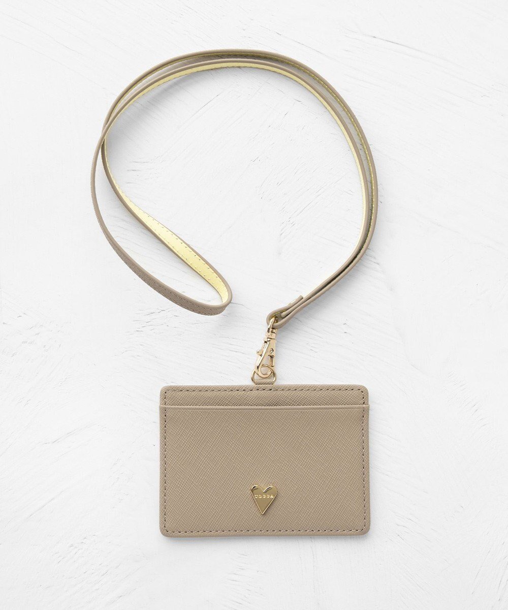 【トッカ/TOCCA】のPIECE OF LOVE IDHOLDER IDホルダー インテリア・キッズ・メンズ・レディースファッション・服の通販 founy(ファニー) 　ファッション　Fashion　レディースファッション　WOMEN　財布　Wallets　アシンメトリー　Asymmetry　シンプル　Simple　財布　Wallet　フォルム　Form　メタル　Metal　モダン　Modern　モチーフ　Motif　ラップ　Wrap　リュクス　Luxe　A/W・秋冬　Aw・Autumn/Winter・Fw・Fall-Winter　冬　Winter　NEW・新作・新着・新入荷　New Arrivals　おすすめ　Recommend　ベージュ系|ID: prp329100004572191 ipo3291000000032354886