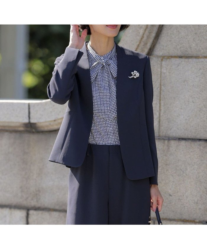 【ジェイ プレス/J.PRESS】の【セットアップ対応】セラテリーダブルクロス ノーカラー ジャケット インテリア・キッズ・メンズ・レディースファッション・服の通販 founy(ファニー) https://founy.com/ ファッション Fashion レディースファッション Fashion for Women アウター Coat / Outerwear Collection レディースジャケット・軽アウター Jackets ノーカラージャケット / シンプル上品コーデ Collarless Jackets 洗える Machine Washable 抗菌 Antibacterial, Bacteria-Resistant ジャケット Jacket, Outerwear ストレッチ Stretch, Stretchy Fabric セットアップ Set-Up, Coordinated Outfit フレア Flare, Flared A/W・秋冬 Autumn/Winter S/S・春夏 SS, Spring/Summer, Warm Season 夏 Summer |ID: prp329100004573120 ipo3291000000035663606