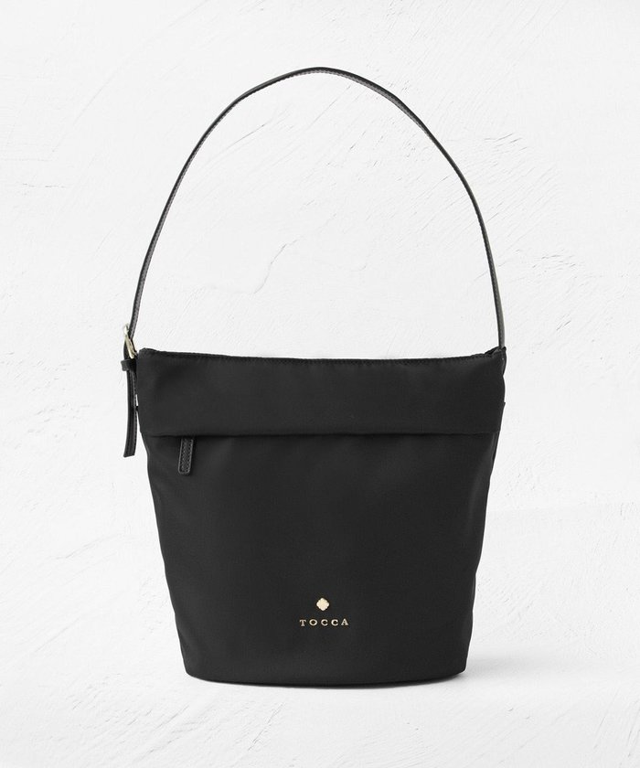 【トッカ/TOCCA】の【撥水】VERSER NYLONBAG ナイロンバッグ インテリア・キッズ・メンズ・レディースファッション・服の通販 founy(ファニー) https://founy.com/ ファッション Fashion レディースファッション Ladies' Fashion Online バッグ Bag 傘 Umbrella シンプル Simple 財布 Wallet トレンド Trend フェミニン Feminine フォルム Form フロント Front ポケット Pocket マグネット Magnet A/W・秋冬 Aw・Autumn/Winter・Fw・Fall-Winter 冬 Winter ビジネス 仕事 通勤 Business |ID: prp329100004573348 ipo3291000000032366981