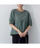 【23区/NIJYUSANKU】の【洗える】シルエットスムースコンビ バックフレア カットソー モスグリーン系|ID:prp329100004573356