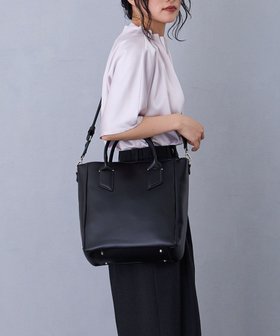 【ミオフィラノ/MioFIRANO】のSILHOUETTE U002 ショルダーバッグ A4サイズ対応 人気、トレンドファッション・服の通販 founy(ファニー) ファッション Fashion レディースファッション Ladies' Fashion Online 傘 Umbrella ショルダー Shoulder スリム Slim ハンドバッグ Handbag フォルム Form ポケット Pocket マグネット Magnet |ID:prp329100004573395