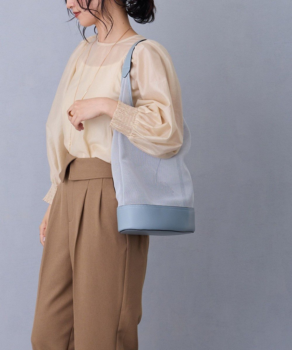 【ミオフィラノ/MioFIRANO】のTILE G001 トートバッグ ポーチ付き A4サイズ対応 インテリア・キッズ・メンズ・レディースファッション・服の通販 founy(ファニー) 　ファッション　Fashion　レディースファッション　Fashion for Women　バッグ　Bags　ポーチ&ミニバッグ　Pouches & Mini Bags　クラッチ　Clutch, Clutch Bag　軽量　Lightweight, Ultra Light　ポケット　Pocket, Pocket Detail　ポーチ　Pouch, Small Case　マグネット　Magnet, Magnetic Closure　メッシュ　Mesh, Net Fabric　LIGHT BLUE|ID: prp329100004573404 ipo3291000000033657716