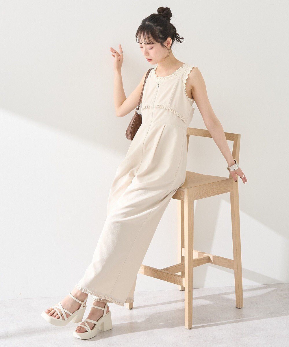 【アースミュージックアンドエコロジー/earth music&ecology】のミニフリルフロントジップロンパース インテリア・キッズ・メンズ・レディースファッション・服の通販 founy(ファニー) 　ファッション　Fashion　レディースファッション　Fashion for Women　ワンピース　Dresses　オールインワン・ワンピース　Dresses and Jumpsuits　サロペット&オールインワン　Dungarees & Jumpsuit Styles　インナー　Innerwear　春　Spring　サロペット　Overalls, Salopette　シャーリング　Shirring, Ruched　フェミニン　Feminine, Girly　フリル　Frill, Ruffle　ポケット　Pocket, Pocket Detail　ロング　Long, Long-Length　ロンパース　Romper, Jumpsuit　S/S・春夏　SS, Spring/Summer, Warm Season　再入荷　Restock / Back in Stock　おすすめ　Recommended / Our Picks　夏　Summer　Ivory|ID: prp329100004573440 ipo3291000000033315803