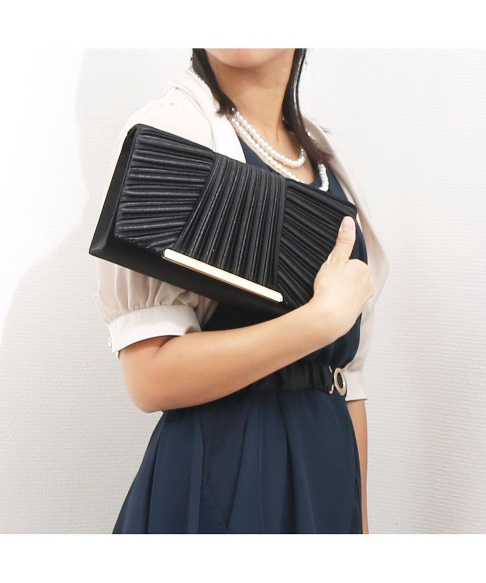 【アンビリオン/UNBILLION】のカシュカシュ cachecache / チェーンショルダー付きクラッチバッグ インテリア・キッズ・メンズ・レディースファッション・服の通販 founy(ファニー) 　ファッション　Fashion　レディースファッション　Fashion for Women　バッグ　Bags　オケージョン　Occasion Wear　カラフル　Colorful Design　クラッチ　Clutch, Clutch Bag　ショルダー　Shoulder, Shoulder Strap　チェーン　Chain, Chain Strap　ハンド　Hand, Handmade　フォーマル　Formal, Dressy　ポケット　Pocket, Pocket Detail　マグネット　Magnet, Magnetic Closure　ミックス　Mix, Mixed Style　モチーフ　Motif, Design Theme　再入荷　Restock / Back in Stock　エレガント 上品　Elegant　入学式　Entrance Ceremony　卒業式　Graduation Ceremony　ブラック|ID: prp329100004573450 ipo3291000000033619089