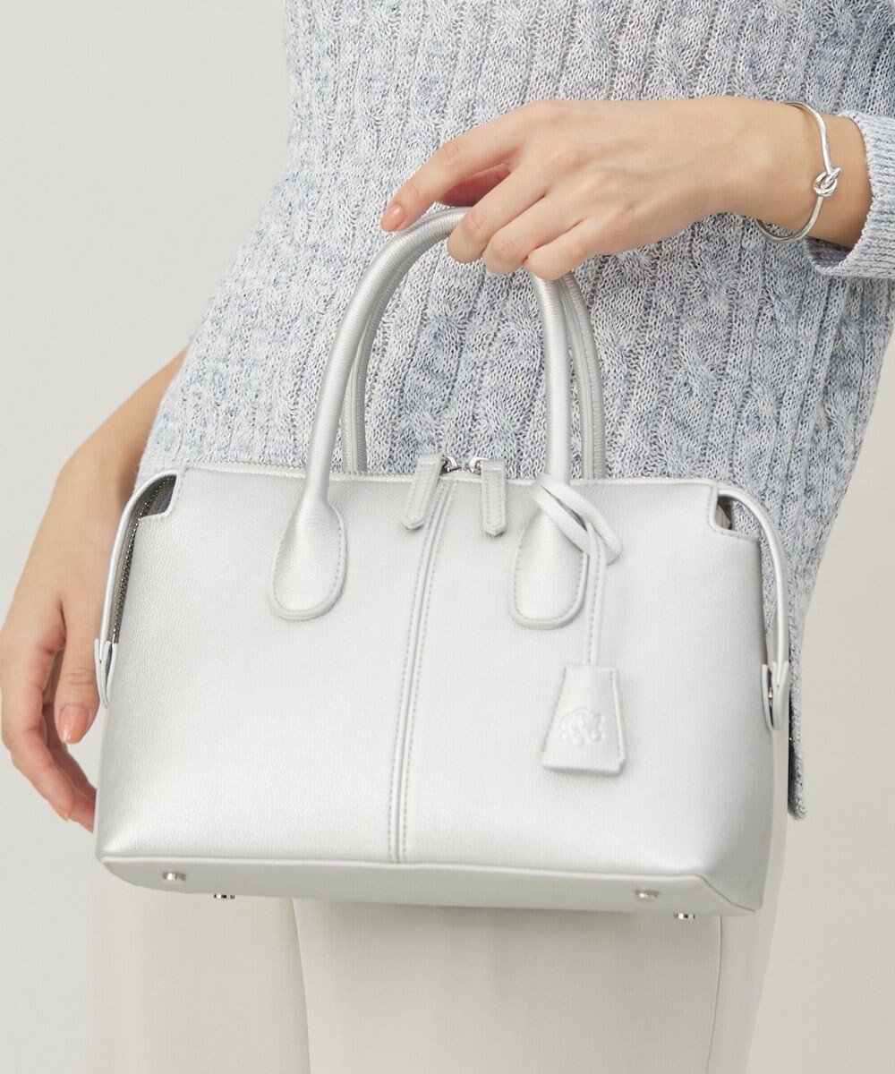 【ジェイ プレス/J.PRESS】の【2way】midi ボストン バッグ インテリア・キッズ・メンズ・レディースファッション・服の通販 founy(ファニー) 　ファッション　Fashion　レディースファッション　Ladies' Fashion Online　バッグ　Bag　クラシカル　Classical　シルバー　Silver　シンプル　Simple　スタイリッシュ　Stylish　セレモニー　Ceremony　ダブル　Double　フェイクレザー　Faux Leather　フォーマル　Formal　ベーシック　Basic　ボストン　Boston　ボストンバッグ　Boston Bag　モダン　Modern　エレガント 上品　Elegant　財布　Wallet　ビジネス 仕事 通勤　Business　シルバー系|ID: prp329100004573976 ipo3291000000032663709