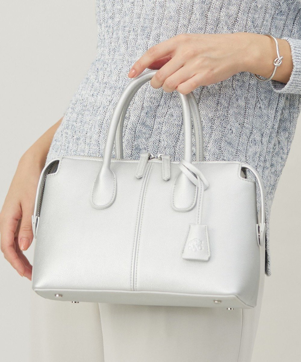 【ジェイ プレス/J.PRESS】の【2way】midi ボストン バッグ インテリア・キッズ・メンズ・レディースファッション・服の通販 founy(ファニー) 　ファッション　Fashion　レディースファッション　Fashion for Women　バッグ　Bags　クラシカル　Classical, Vintage-Inspired　シルバー　Silver, Metallic Silver　シンプル　Simple, Minimal　スタイリッシュ　Stylish, Fashionable　財布　Wallet, Purse　ダブル　Double, Double-Breasted　フェイクレザー　Faux Leather, PU Leather　フォーマル　Formal, Dressy　ベーシック　Basic, Essential　ボストン　Boston　ボストンバッグ　Boston Bag, Retro Bag　モダン　Modern, Contemporary　エレガント 上品　Elegant　セレモニー　Ceremony　ビジネス 仕事 通勤　Business / Work / Commuting　シルバー系|ID: prp329100004573976 ipo3291000000033281071