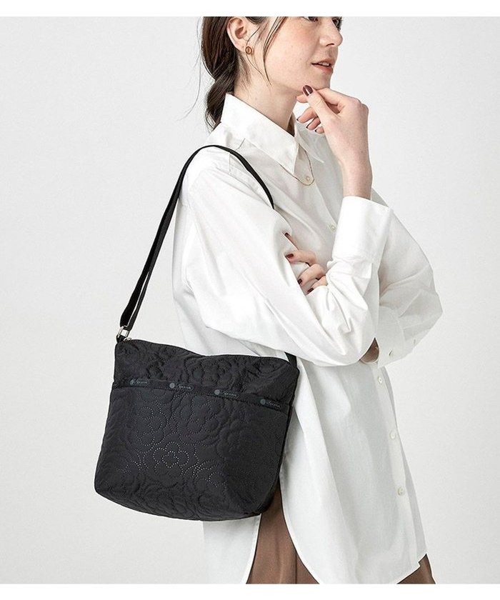 【レスポートサック/LeSportsac】の【日本限定】SMALL CLEO CROSSBODY/パフィーブロッサムズ インテリア・キッズ・メンズ・レディースファッション・服の通販 founy(ファニー) https://founy.com/ ファッション Fashion レディースファッション Fashion for Women クラシカル Classical, Vintage-Inspired シンプル Simple, Minimal プリント Print, Printed Pattern ポケット Pocket, Pocket Detail 人気 Popular, Best Seller |ID: prp329100004573978 ipo3291000000032603036
