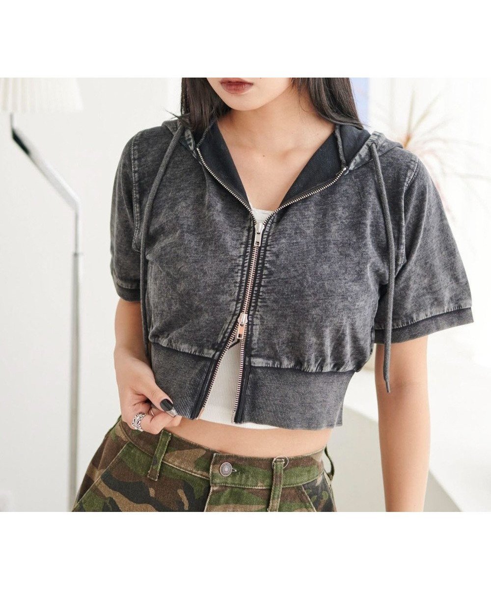 【ウィゴー/WEGO】の半袖ショートパーカー インテリア・キッズ・メンズ・レディースファッション・服の通販 founy(ファニー) 　ファッション　Fashion　レディースファッション　Fashion for Women　トップス・カットソー　Cut & Sew Tops　レディースパーカー・カジュアルフーディー　Casual Hoodies & Sweatshirts　おすすめ　Recommended / Our Picks　インナー　Innerwear　キャミ　Camisole, Cami Top　ショート　Short, Short Length　シンプル　Simple, Minimal　スマホ　Smartphone, Mobile Device　タンク　Tank Top, Sleeveless Top　デニム　Denim, Jeans Material　トレンド　Trend, Trending Now　ハーフ　Half, Half-Length　パーカー　Hoodie, Parka　人気　Popular, Best Seller　今季　This Season, Current Season　半袖　Short Sleeve, Half Sleeve　夏　Summer　春　Spring　S/S・春夏　SS, Spring/Summer, Warm Season　スミクロ|ID: prp329100004574114 ipo3291000000032723946