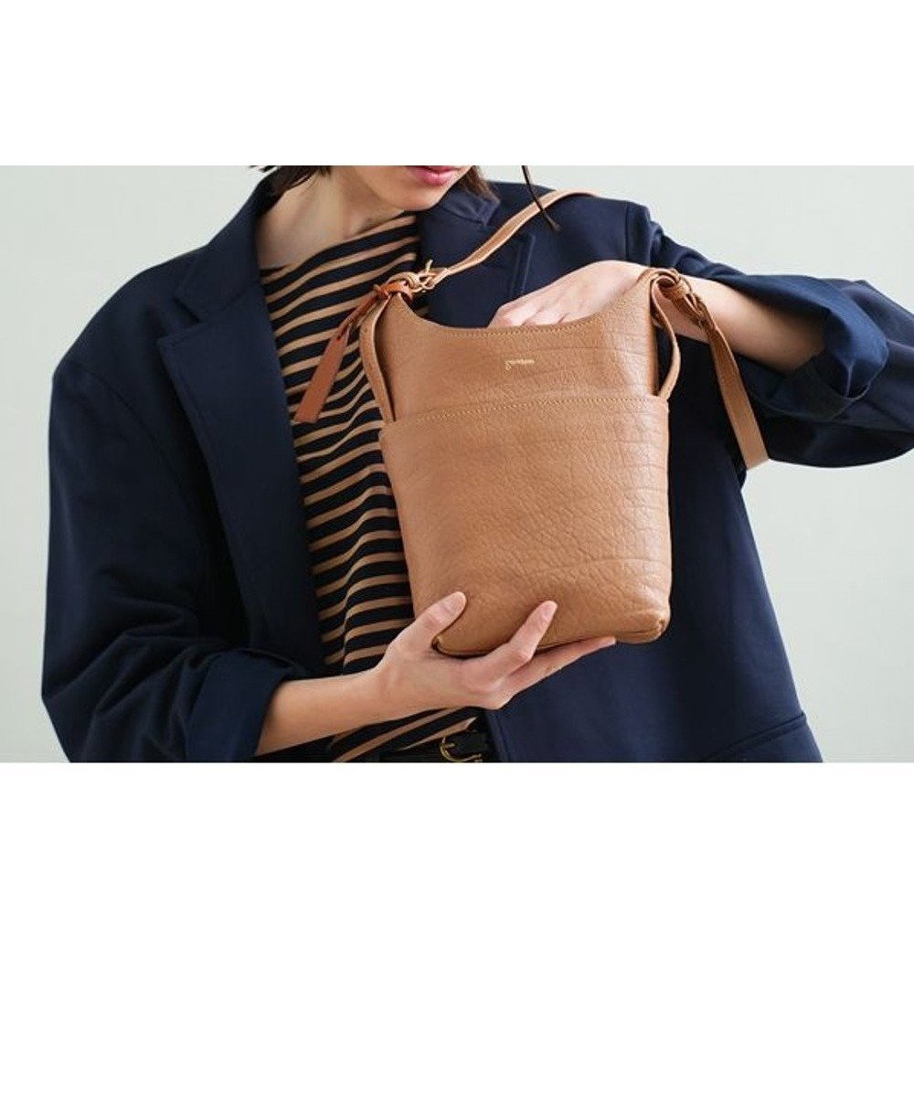 【ゲンテン/genten】のタスカ ショルダーバッグM インテリア・キッズ・メンズ・レディースファッション・服の通販 founy(ファニー) 　ファッション　Fashion　レディースファッション　Fashion for Women　ベーシック　Basic, Essential　グレージュ|ID: prp329100004575783 ipo3291000000033368809