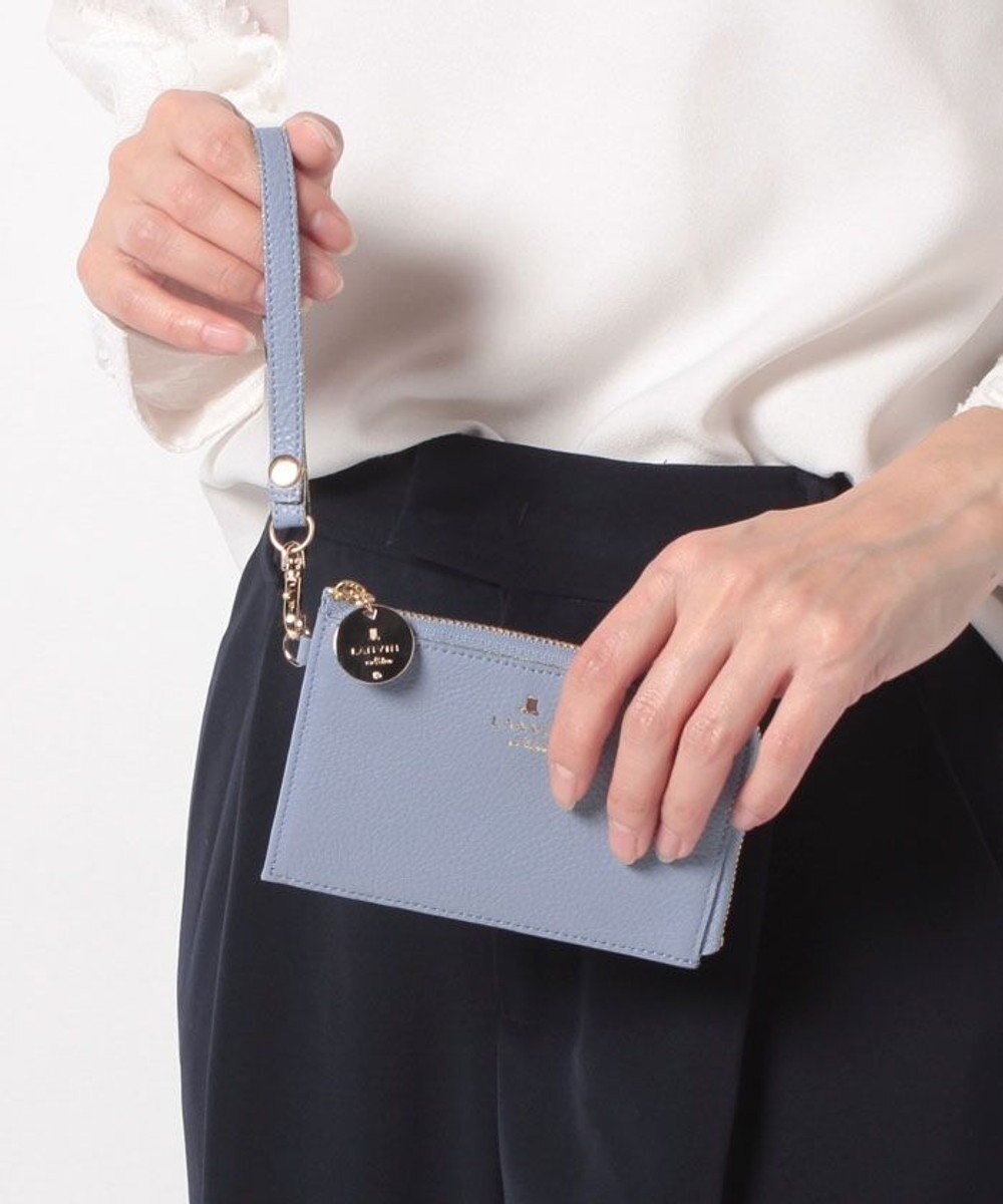 【ランバン オン ブルー/LANVIN en Bleu】のメラニー キーリング付きマルチケース インテリア・キッズ・メンズ・レディースファッション・服の通販 founy(ファニー) 　ファッション　Fashion　レディースファッション　WOMEN　財布　Wallets　インナー　Inner　ガーリー　Girly　グリッター　Glitter　シンプル　Simple　ドット　Dot　財布　Wallet　ブルー|ID: prp329100004576147 ipo3291000000032406464