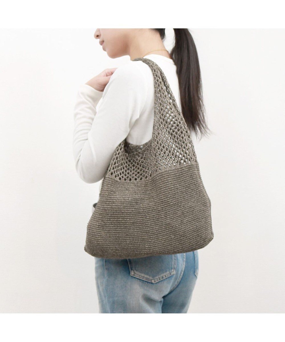【アンビリオン/UNBILLION】のカシュカシュ cachecache / メタリック糸ホーボーバッグ インテリア・キッズ・メンズ・レディースファッション・服の通販 founy(ファニー) 　ファッション　Fashion　レディースファッション　Fashion for Women　バッグ　Bags　カラフル　Colorful Design　コンビ　Combo, Combination Style　ショルダー　Shoulder, Shoulder Strap　財布　Wallet, Purse　トラベル　Travel, Travel Gear　ハンド　Hand, Handmade　ミックス　Mix, Mixed Style　メタリック　Metallic, Shiny Finish　モチーフ　Motif, Design Theme　再入荷　Restock / Back in Stock　おすすめ　Recommended / Our Picks　旅行　Travel　ダークシルバー|ID: prp329100004576366 ipo3291000000032603662