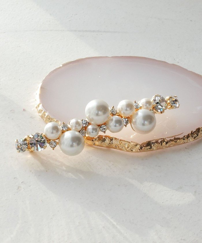 【ティアクラッセ/Tiaclasse】のランダムパールバレッタ インテリア・キッズ・メンズ・レディースファッション・服の通販 founy(ファニー) https://founy.com/ ファッション Fashion レディースファッション Fashion for Women シュシュ&ヘアアクセ/ヘアアレンジ Scrunchies & Hair Accessories おすすめ Recommended / Our Picks アクセサリー Fashion Accessories カーディガン Cardigan, Knitwear ストーン Stone, Gem-Like チュニック Tunic, Long Top バレッタ Barrette, Hair Clip パーティ Party, Party Style パール Pearl, Pearl Accent 再入荷 Restock / Back in Stock 新作・新入荷 New Arrivals / New In 結婚式 Wedding |ID: prp329100004576450 ipo3291000000036299341