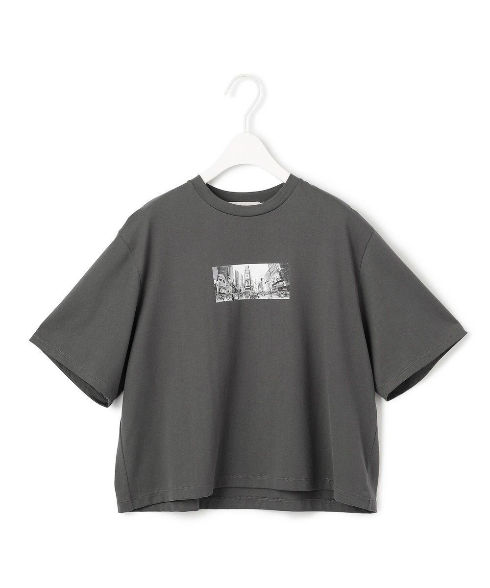 【アイシービー/iCB】の【先行予約・接触冷感・UVケア・洗える】クロップド ロゴTEE インテリア・キッズ・メンズ・レディースファッション・服の通販 founy(ファニー) 　ファッション　Fashion　レディースファッション　Fashion for Women　トップス・カットソー　Cut & Sew Tops　シャツ・ブラウス・オフィスカジュアル　Elegant Blouses & Button-Ups　ロングTシャツ・Tシャツ　Longline T-Shirts & Tees　カットソー・ベーシックTシャツ　Cut-and-Sewn Tops / Stretch Tees & Basics　洗える　Machine Washable　カットソー　Cut and Sewn Top　クロップド　Cropped, Short Length　シルク　Silk, 100% Silk　ニューヨーク　New York, NYC Style　プリント　Print, Printed Pattern　A/W・秋冬　Autumn/Winter　2025年　2025　2025春夏・S/S　Spring/Summer 2025 SS25　チャコール系|ID: prp329100004576532 ipo3291000000032411564