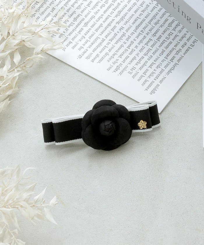 【ティアクラッセ/Tiaclasse】の【安田美沙子さん着用・選べる2TYPE】ローズモチーフバレッタ インテリア・キッズ・メンズ・レディースファッション・服の通販 founy(ファニー) https://founy.com/ ファッション Fashion レディースファッション Fashion for Women シュシュ&ヘアアクセ/ヘアアレンジ Scrunchies & Hair Accessories おすすめ Recommended / Our Picks アクセサリー Fashion Accessories シューズ Shoes, Footwear シンプル Simple, Minimal ストーン Stone, Gem-Like チュニック Tunic, Long Top バレッタ Barrette, Hair Clip パール Pearl, Pearl Accent モノトーン Monotone, Black and White ワンポイント One Point, Statement Accent エレガント 上品 Elegant 再入荷 Restock / Back in Stock 新作・新入荷 New Arrivals / New In |ID: prp329100004576832 ipo3291000000035826521