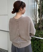 【アンフィーロ 自由区/UNFILO】の【新色追加/洗える】ふわふわニット パールボタンカーディガン [NEW]ベージュ|ID: prp329100004576904 ipo3291000000032502316