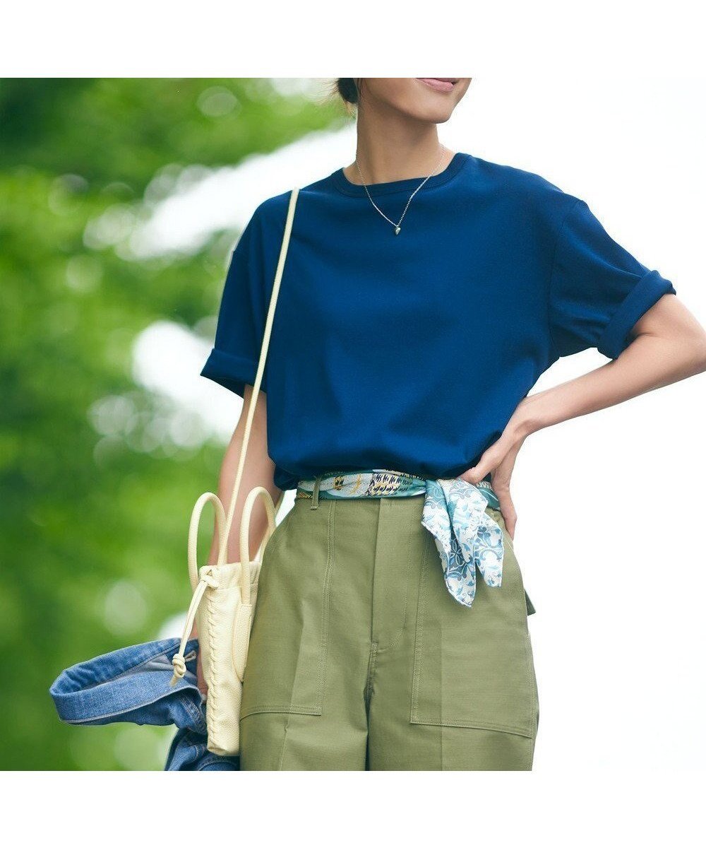 【23区/NIJYUSANKU】の【一部店舗限定】半袖 IT TEE インテリア・キッズ・メンズ・レディースファッション・服の通販 founy(ファニー) 　ファッション　Fashion　レディースファッション　WOMEN　トップス・カットソー　Tops/Tshirt　シャツ/ブラウス　Shirts/Blouses　ロング / Tシャツ　T-Shirts　カットソー　Cut and Sewn　春　Spring　カットソー　Cut And Sew　ストレッチ　Stretch　スリット　Slit　スリーブ　Sleeve　なめらか　Smooth　人気　Popularity　パターン　Pattern　フレンチ　French　ベーシック　Basic　ボトム　Bottom　半袖　Short Sleeve　リラックス　Relax　S/S・春夏　Ss・Spring/Summer　再入荷　Restock/Back In Stock/Re Arrival　夏　Summer　2023春夏・S/S　Ss,Spring/Summer,2023　2023年　2023　エレガント 上品　Elegant　ブルー系|ID: prp329100004577914 ipo3291000000032426440