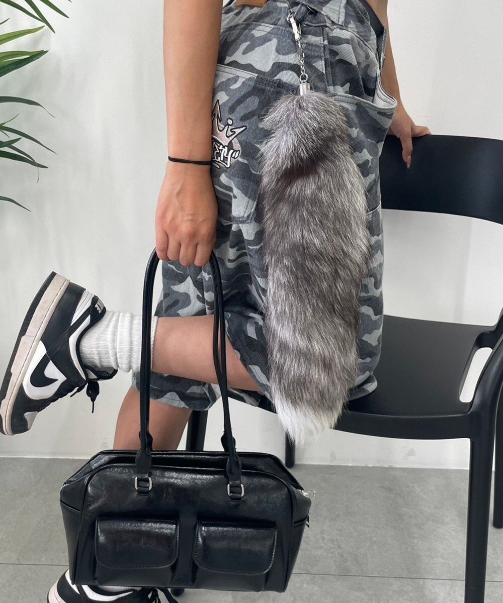 【ウィゴー/WEGO】のBIGファーしっぽキーホルダー インテリア・キッズ・メンズ・レディースファッション・服の通販 founy(ファニー) 　ファッション　Fashion　レディースファッション　Fashion for Women　ミニ財布・二つ折り財布　Wallets & Card Cases　おすすめ　Recommended / Our Picks　キーホルダー　Keychain, Key Holder　スマホ　Smartphone, Mobile Device　フープ　Hoop, Hoop Earrings　ワンポイント　One Point, Statement Accent　財布　Wallet, Purse　柄1|ID: prp329100004577937 ipo3291000000033250145