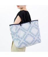 【レスポートサック/LeSportsac】のLARGE 2 WAY TOTE/バンダナブリーズ/ディープシーブルー 人気、トレンドファッション・服の通販 founy(ファニー) ファッション Fashion レディースファッション WOMEN バッグ Bag シンプル Simple ペイズリー Paisley ポケット Pocket リバーシブル Reversible NEW・新作・新着・新入荷 New Arrivals おすすめ Recommend 旅行 Travel ビジネス 仕事 通勤 Business |ID:prp329100004577998