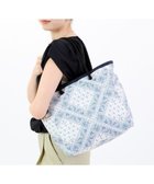 【レスポートサック/LeSportsac】のML 2 WAY TOTE /バンダナブリーズ/ディープシーブルー 人気、トレンドファッション・服の通販 founy(ファニー) ファッション Fashion レディースファッション Ladies' Fashion Online バッグ Bag おすすめ Recommend シンプル Simple スクエア Square スマホ Smartphone ペイズリー Paisley ボックス Box ポケット Pocket リバーシブル Reversible thumbnail バンダナブリーズ/ディープシーブルー|ID: prp329100004578012 ipo3291000000032427420