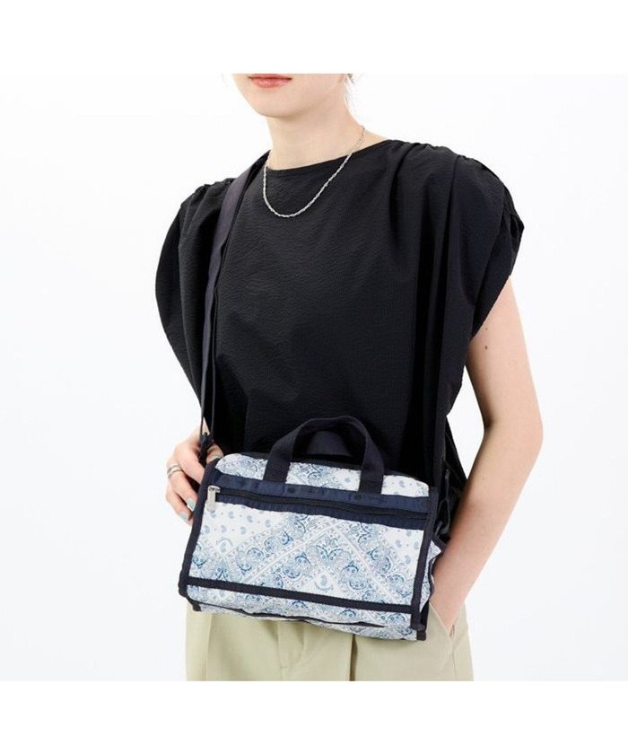 【レスポートサック/LeSportsac】のMINI DUFFEL CROSSBODY/バンダナブリーズ インテリア・キッズ・メンズ・レディースファッション・服の通販 founy(ファニー) https://founy.com/ ファッション Fashion レディースファッション Fashion for Women アウトドア Outdoor Clothing 財布 Wallet, Purse ペイズリー Paisley, Ethnic Pattern ボストンバッグ Boston Bag, Retro Bag ポケット Pocket, Pocket Detail ラップ Wrap, Wrap Design おすすめ Recommended / Our Picks 旅行 Travel |ID: prp329100004578013 ipo3291000000032723372