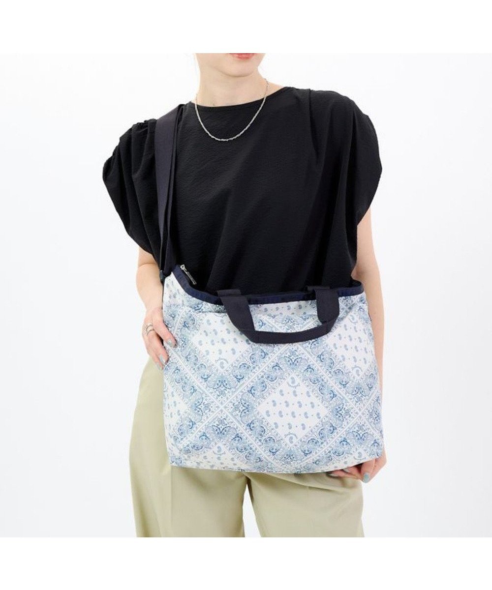 【レスポートサック/LeSportsac】のDELUXE EASY CARRY TOTE/バンダナブリーズ インテリア・キッズ・メンズ・レディースファッション・服の通販 founy(ファニー) 　ファッション　Fashion　レディースファッション　Fashion for Women　バッグ　Bags　ペイズリー　Paisley, Ethnic Pattern　ポケット　Pocket, Pocket Detail　ビジネス 仕事 通勤　Business / Work / Commuting　バンダナブリーズ|ID: prp329100004578037 ipo3291000000032723452
