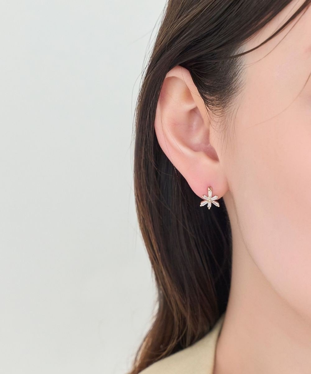 【フィービィー/phoebe】のワンタッチスノーフラークフープピアス 人気、トレンドファッション・服の通販 founy(ファニー) 　ファッション　Fashion　レディースファッション　Fashion for Women　アクセサリー　Fashion Accessories　オケージョン　Occasion Wear　クール　Cool, Chic　フォルム　Silhouette, Form　フラワー　Flower, Floral　モチーフ　Motif, Design Theme　 other-1|ID: prp329100004578090 ipo3291000000032720762