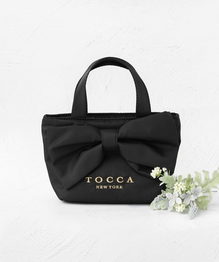 【トッカ/TOCCA】の【撥水】WISH RIBBON POUCHBAG ポーチ インテリア・キッズ・メンズ・レディースファッション・服の通販 founy(ファニー) https://founy.com/ ファッション Fashion レディースファッション Fashion for Women ミニ財布・二つ折り財布 Wallets & Card Cases ポーチ&ミニバッグ Pouches & Mini Bags 冬 Winter / This Winter フェミニン Feminine, Girly フォルム Silhouette, Form フロント Front, Front Design ポケット Pocket, Pocket Detail ポーチ Pouch, Small Case モチーフ Motif, Design Theme リボン Ribbon, Bow リュクス Luxury, Elegant, High-End, Chic A/W・秋冬 Autumn/Winter 財布 Wallet, Purse |ID: prp329100004579463 ipo3291000000032442128
