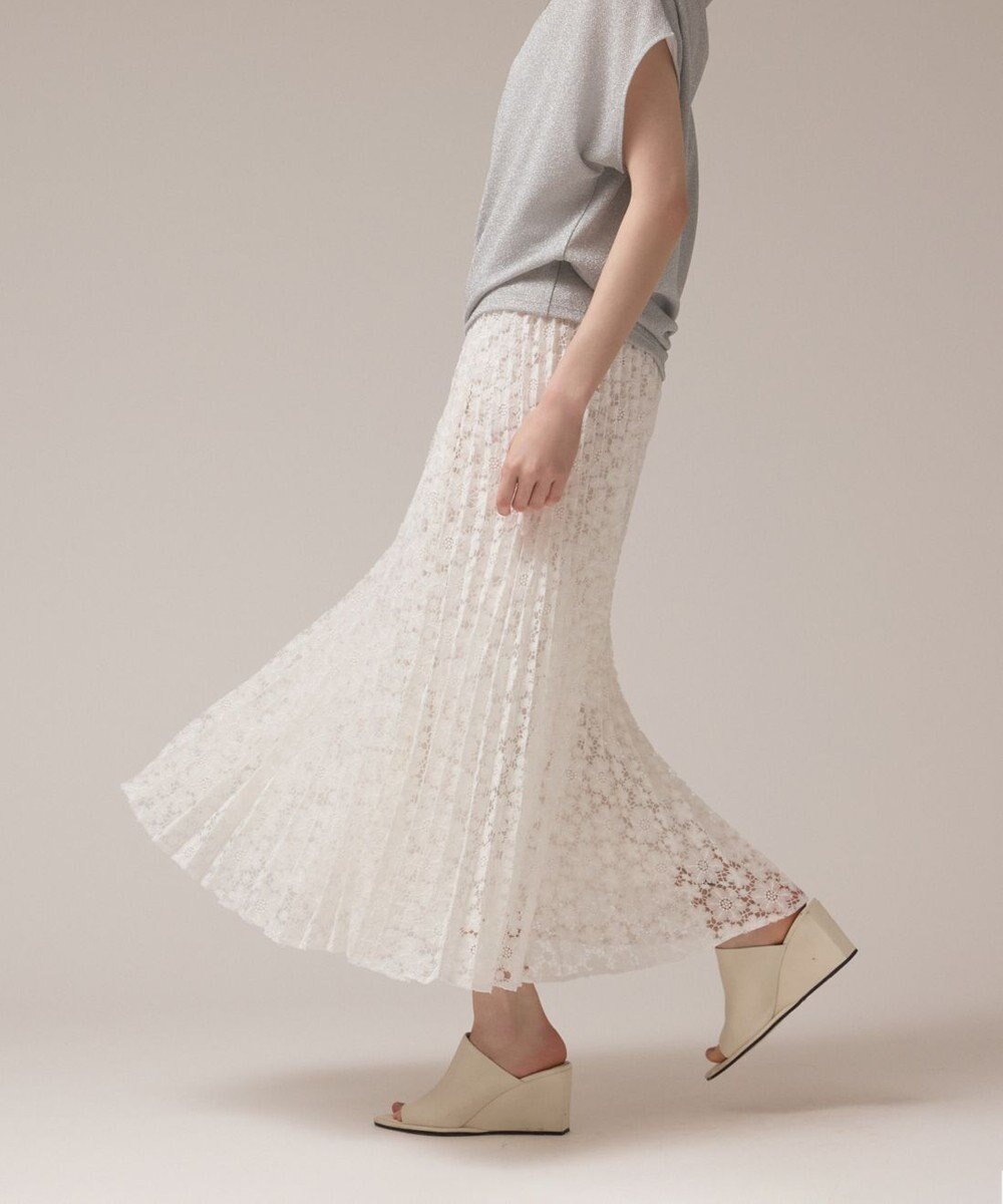 【グレース コンチネンタル/GRACE CONTINENTAL】のレースプリーツスカート 人気、トレンドファッション・服の通販 founy(ファニー) 　ファッション　Fashion　レディースファッション　Fashion for Women　スカート　Skirts　プリーツスカート / 上品フェミニンスタイル　Pleated Skirts　ケミカル　Chemical, Chemical Wash　セットアップ　Set-Up, Coordinated Outfit　プリーツ　Pleats, Pleated　リュクス　Luxury, Elegant, High-End, Chic　レース　Lace, Lace Fabric　ロマンティック　Romantic, Feminine Style　夏　Summer　春　Spring　S/S・春夏　SS, Spring/Summer, Warm Season　 other-1|ID: prp329100004579504 ipo3291000000034271357