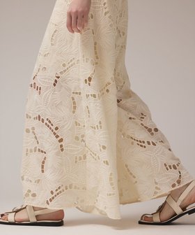 【グレース コンチネンタル/GRACE CONTINENTAL】のカットワークバギーパンツ 人気、トレンドファッション・服の通販 founy(ファニー) ファッション Fashion レディースファッション Ladies' Fashion Online パンツ Pants サロペット Overalls モチーフ Motif リゾート Resort リーフ Leaf ワーク Work 夏 Summer 春 Spring S/S・春夏 Ss・Spring/Summer |ID:prp329100004579529