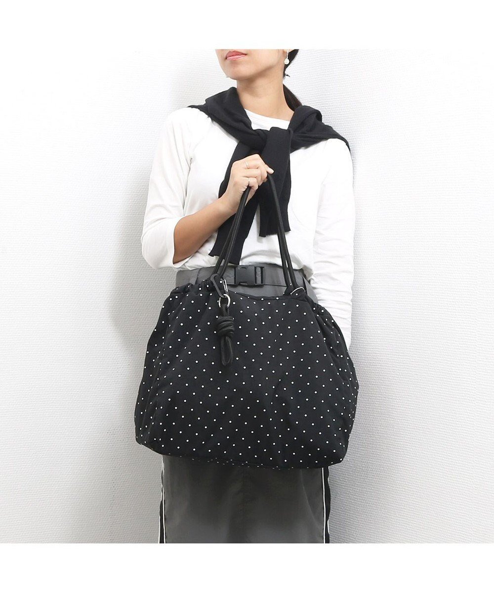 【アンビリオン/UNBILLION】のVERYコラボ カシュカシュ cachecache / ナイロンドローコードトートバッグ 人気、トレンドファッション・服の通販 founy(ファニー) ファッション Fashion レディースファッション Fashion for Women バッグ Bags カラフル Colorful Design ギャザー Gathered, Ruffled コラボ Collaboration, Collab 軽量 Lightweight, Ultra Light 雑誌 Magazine, Fashion Magazine チャーム Charm, Pendant トラベル Travel, Travel Gear トレンド Trend, Trending Now ハンド Hand, Handmade ボストンバッグ Boston Bag, Retro Bag ポケット Pocket, Pocket Detail ミックス Mix, Mixed Style モチーフ Motif, Design Theme 再入荷 Restock / Back in Stock おすすめ Recommended / Our Picks 旅行 Travel ビジネス 仕事 通勤 Business / Work / Commuting other-1|ID: prp329100004579533 ipo3291000000034199787