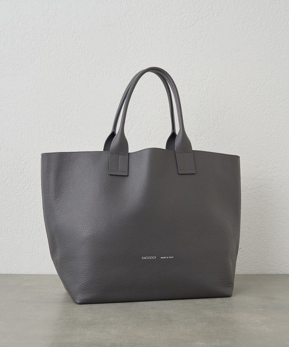 【イアクッチ/IACUCCI】のオペラ L CERVO/STAMPA INTERNA インテリア・キッズ・メンズ・レディースファッション・服の通販 founy(ファニー) 　ファッション　Fashion　レディースファッション　Ladies' Fashion Online　バッグ　Bag　シンプル　Simple　人気　Popularity　ビッグ　Big　フォルム　Form　プリント　Print　A/W・秋冬　Aw・Autumn/Winter・Fw・Fall-Winter　おすすめ　Recommend　旅行　Travel　ビジネス 仕事 通勤　Business　2025年　2025　2025-2026秋冬・A/W　Aw/Autumn/Winter/Fw/Fall/2025-2026　チャコールグレー|ID: prp329100004579553 ipo3291000000032442851
